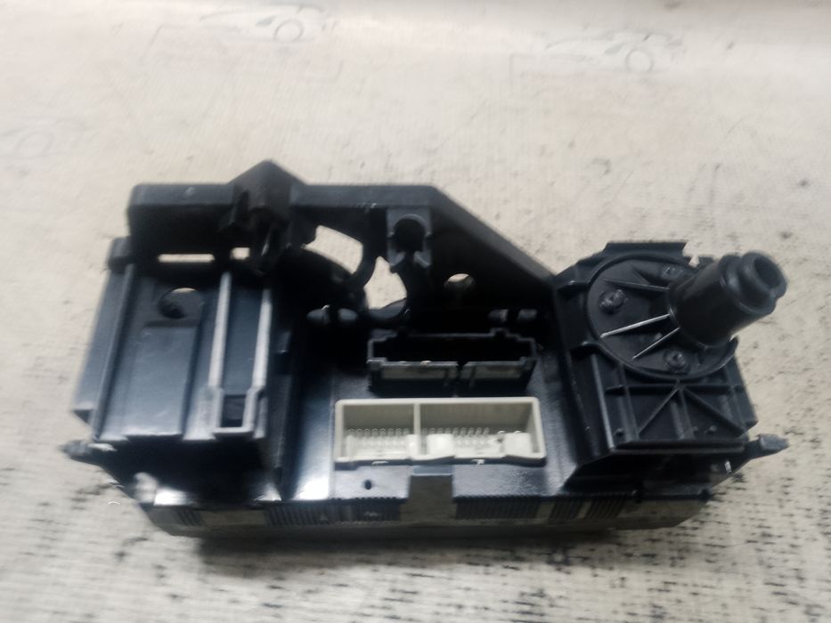 Panou comanda clima Volkswagen Golf 5 2008