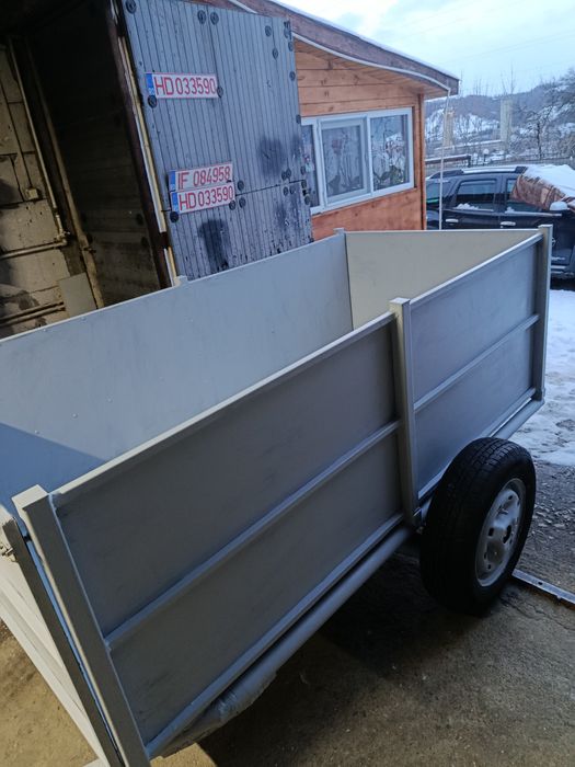 Remorcă de vânzare