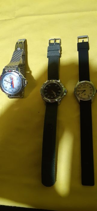 Doua ceasuri Vostok Komandirskie,stare impecabila optic si tehnic.