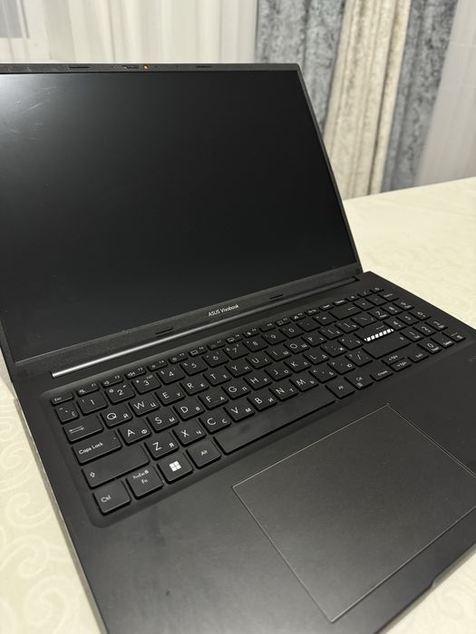 Asus vivobook M16
