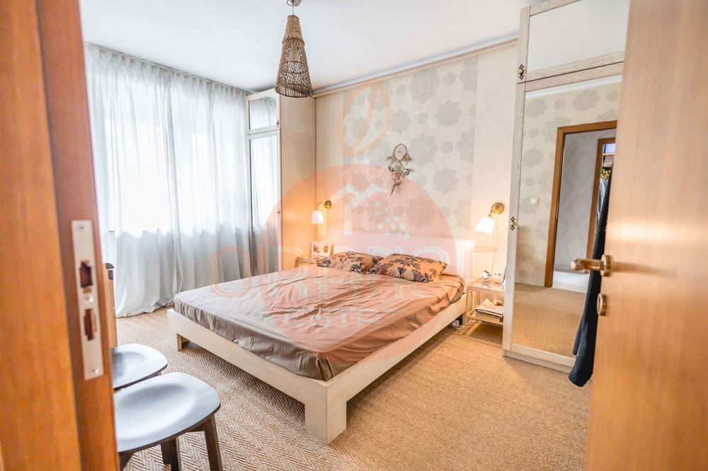 Продава се Четиристаен апартамент в София, Витоша - 140 кв.м за 1822 €/кв.м - Снимка #4