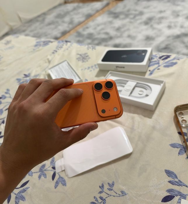 Iphone 17 pro с горантей