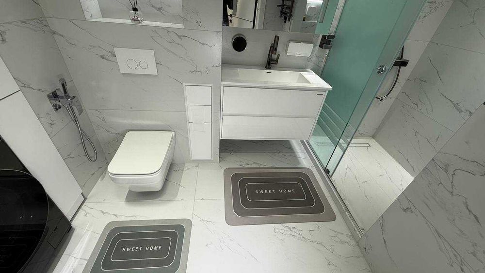 Шахар маркази Почта 5 қаватда 2 хонали квартира сотилади. ID: 1559