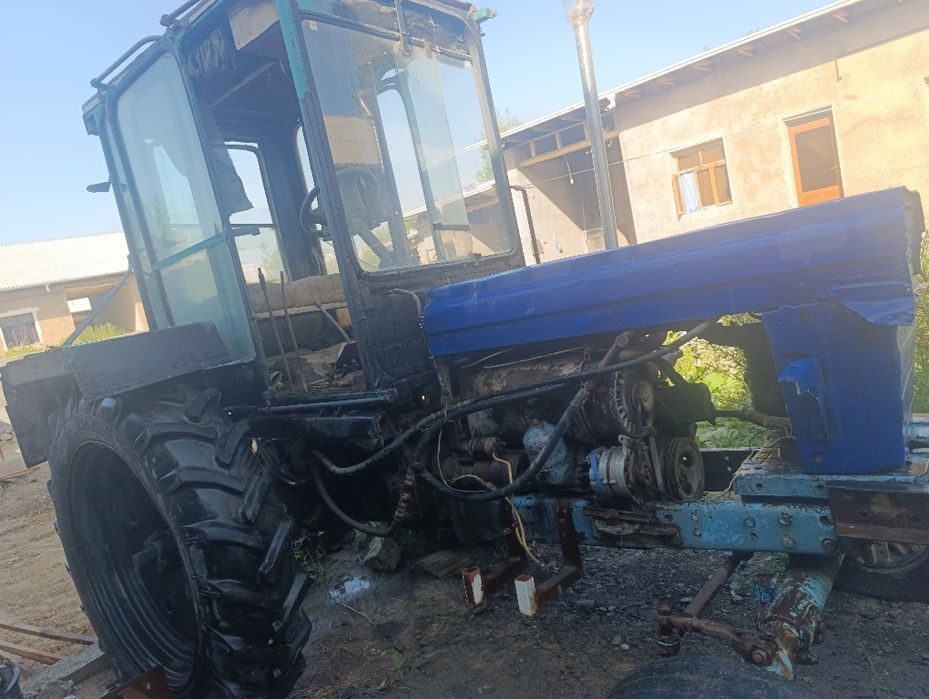 Traktor yahshi holatda