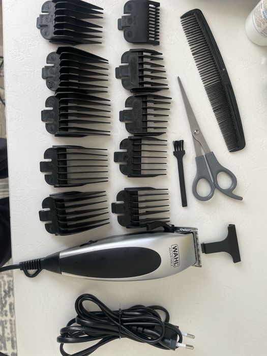 Продаю машинки в хорошом состояние