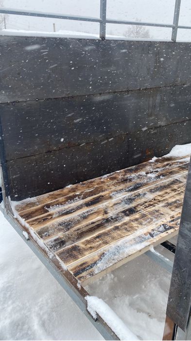 Прицеп плотформа