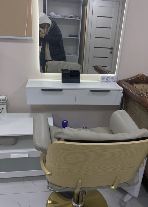 Сдам кресло парикмахера в аренду