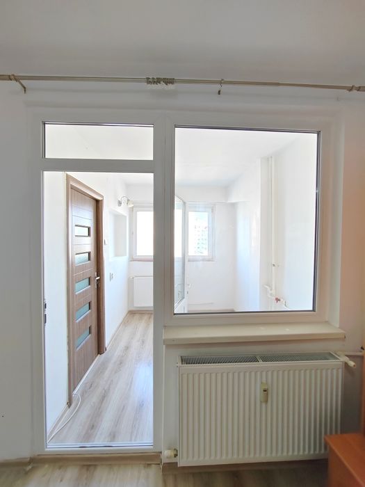 Proprietar vand garsoniera în Lapus - etaj intermediar