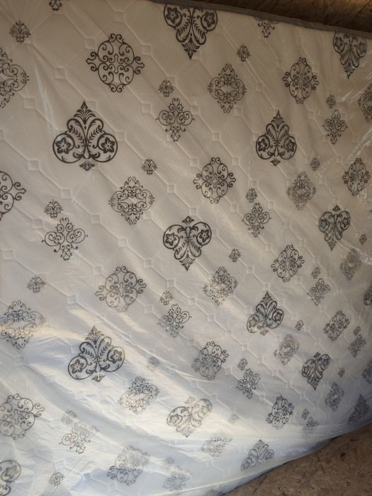 Продам матрас новый.