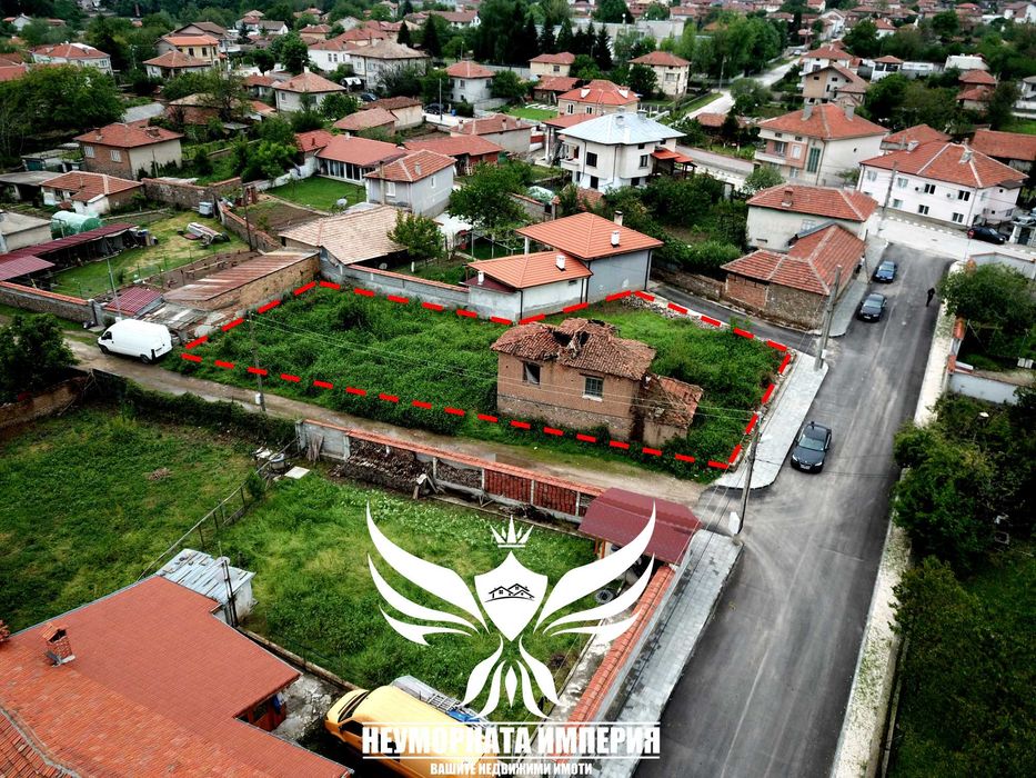 Продавам стара къща 65РЗП с хубав равен двор 771кв. в село Тополово