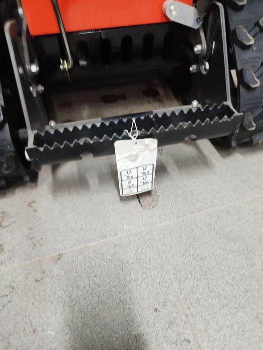 Снегорин Husqvarna