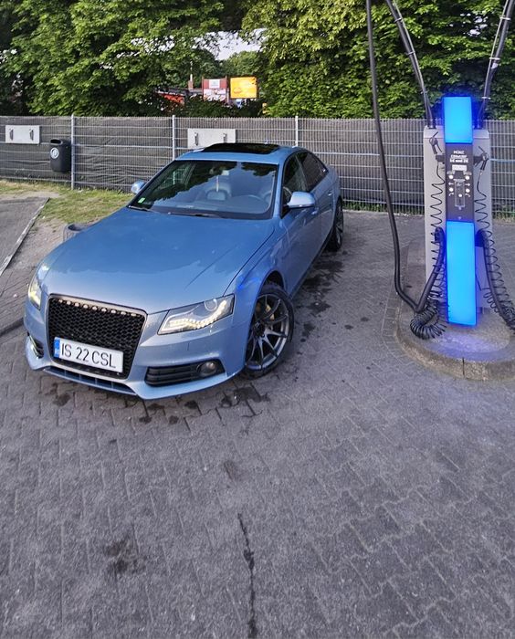 Audi A4 b8 2.7  2009