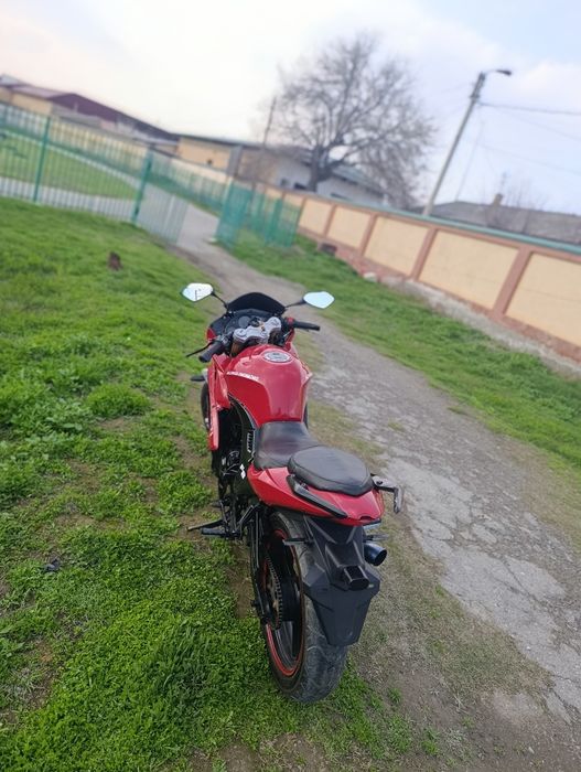 Kawasaki монстр сотилади 250 куб