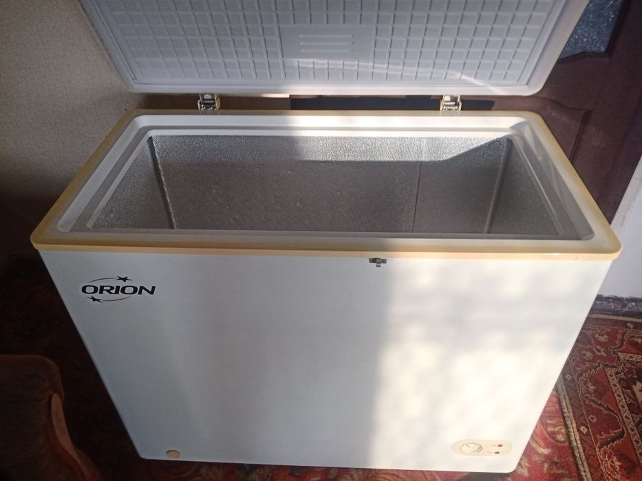 Продам морозильную камеру