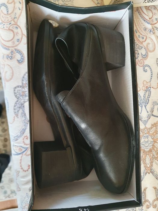 обуви новые размер 39