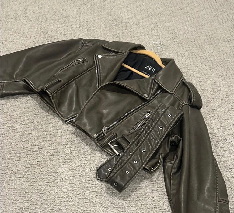 Кожено яке на Zara