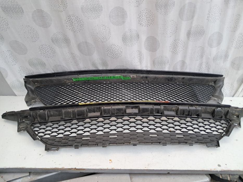 Грил решетка предна броня Mercedes W205  W205 AMG