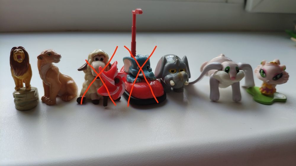 Срочно Kinder Сюрприз  игрушки