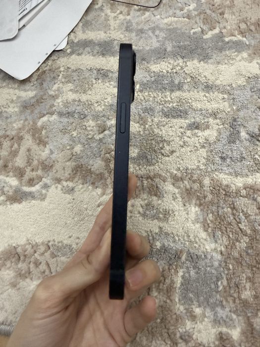 Iphone 13 с гарантией 128 гб