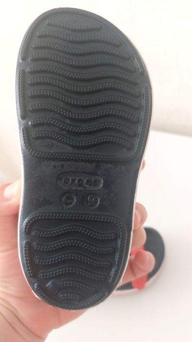 Продам сандалики Crocs для мальчиков