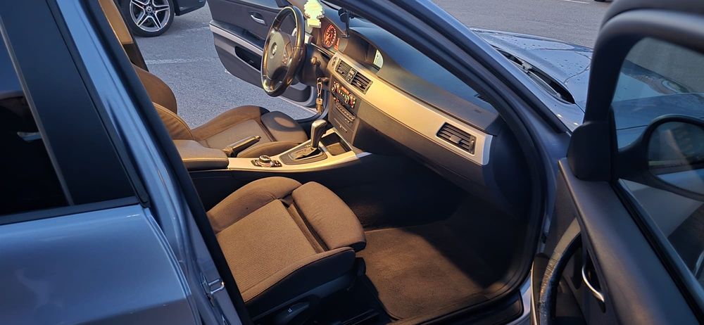 BMW 3 Series 2011 — imagine 3