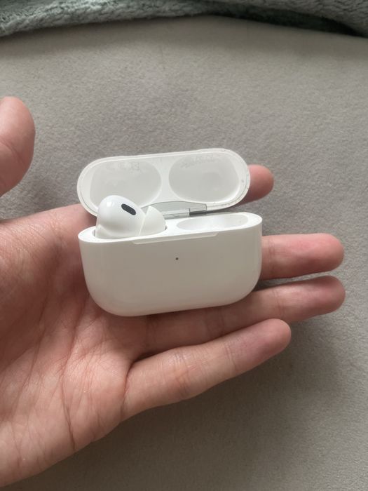 Продам Airpods pro