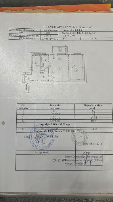 Vand apartament cu doua camere  semidecomandat