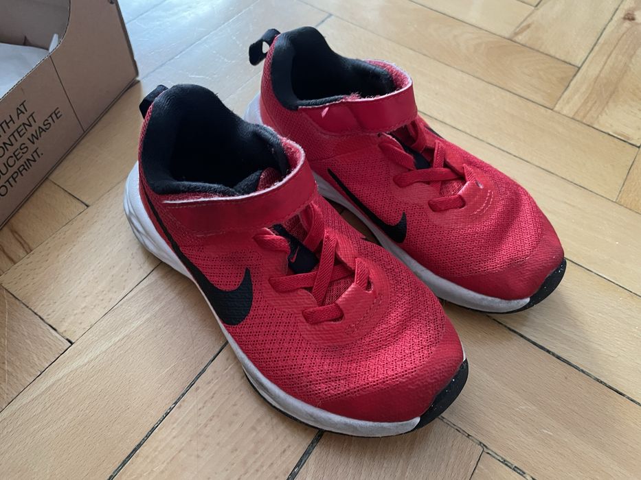 Маратонки найк nike revolution номер 27 и 28