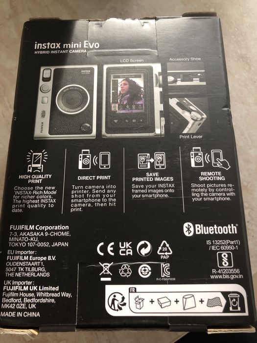 FujiFilm Instax mini Evo si Instax Mini 41