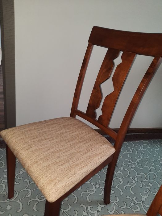 Набор стульев . Продаются 6 шт. Новые.