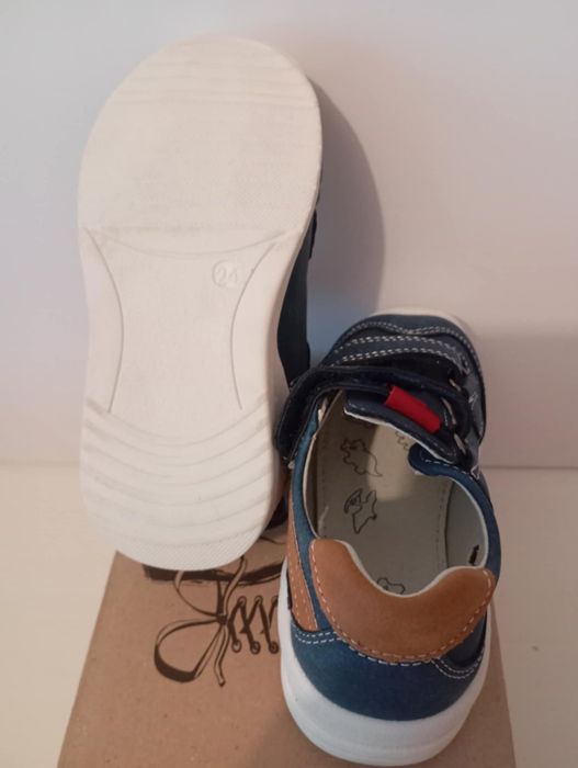 Сандалки Befado 24 номер 15 см стелка. НОВИ, не са обували.