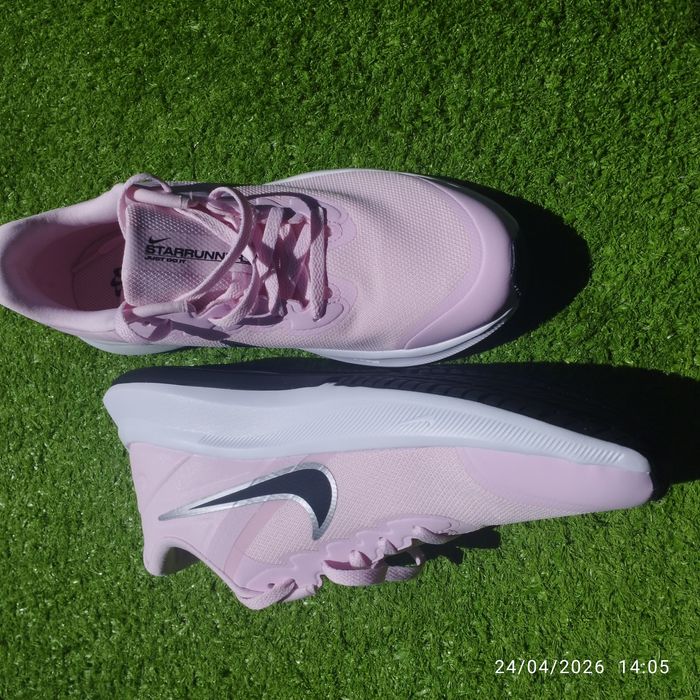 Нови дамски оригинални маратонки Найк номер 39