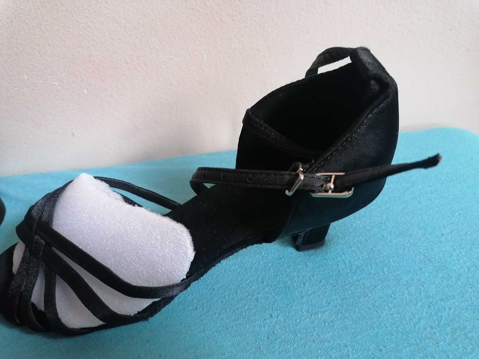 Pantofi dama pentru dans