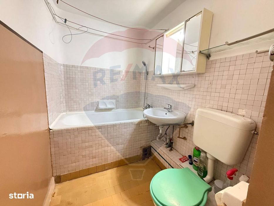 De vânzare apartament 2 camere , Etaj 1, Str. Moldovei, Rogerius