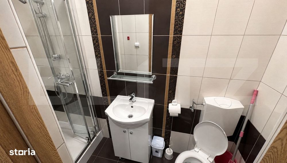 Apartament de vanzare cu 4 camere, 145 mp,  zona Anghel Saligny