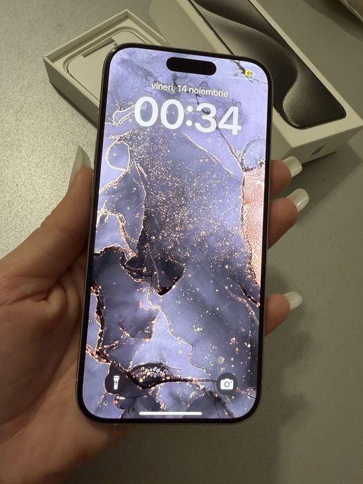 Vând iPhone 15 Pro, 256 Gb