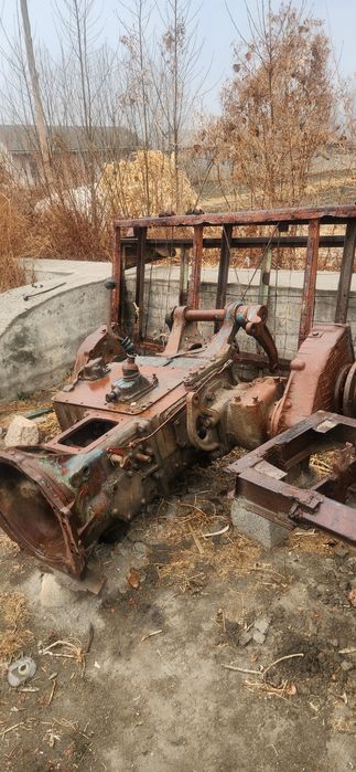 Т40 заднимос каробка сотилади