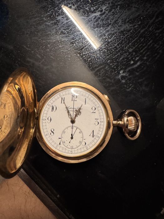 Часы с четвертным боем. Золотые. Рабочие.