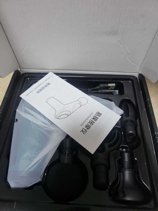 Нов Мини масажен пистолет 4 глави безшумен мощен масаж възстановяване