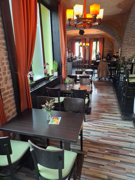 MOBILIER RESTAURANT in stare foarte buna !!!