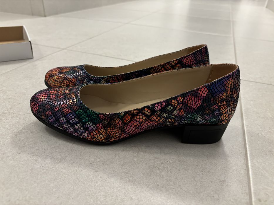 Pantofi din piele naturala marimea 40