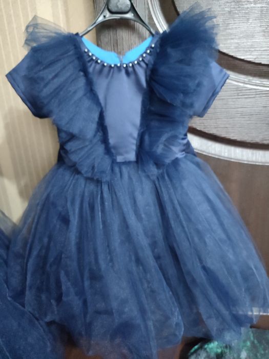 Продам платья и рубашки семейный лук