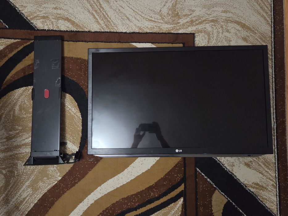 Televizoare LG si HITACHI