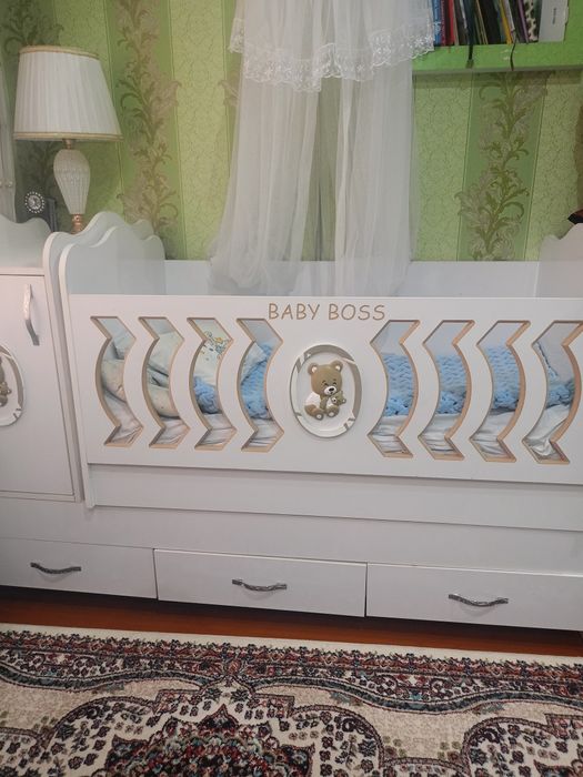 Куп ишлатилмаган болалар кровати сотилади.