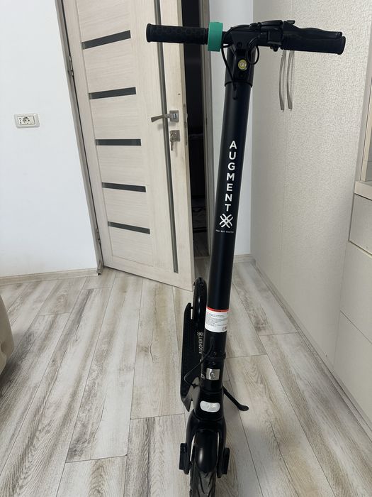 Trotineta electrica este adusa din germania