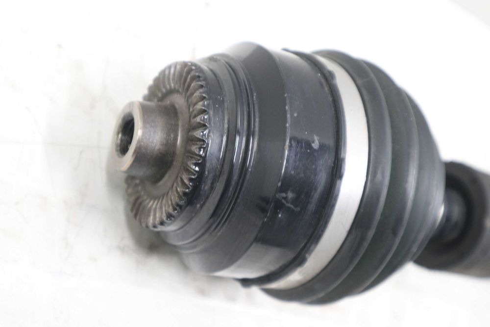 Предна дясна полуоска БМВ Ф70 У06 Х1 У11 Х2 У10 Мини У25 BMW F70 U06 U10 U11 U25