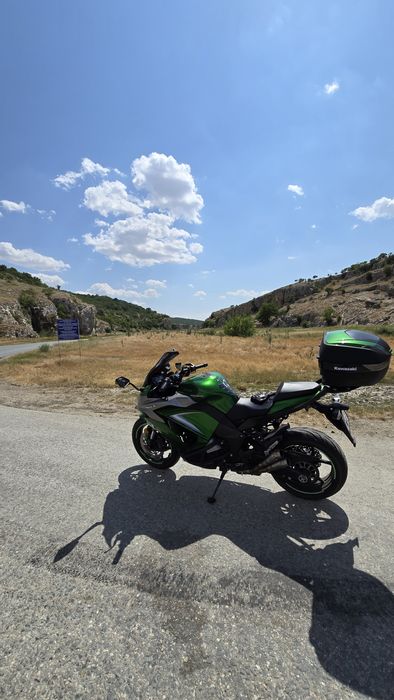Motocicleta Kawasaki Z1000SX 2020