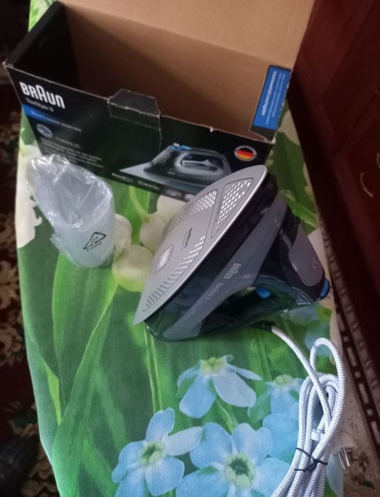 Продам утюг "Braun S19188"