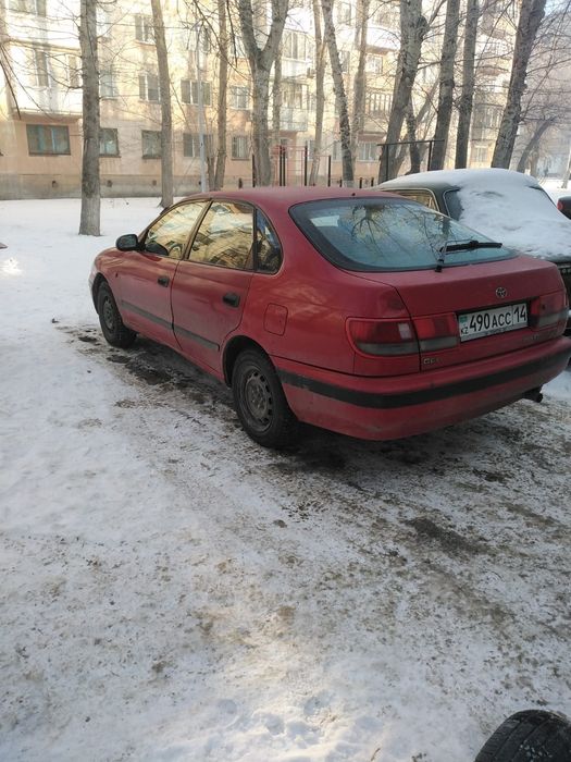 Продам таёта Карина е