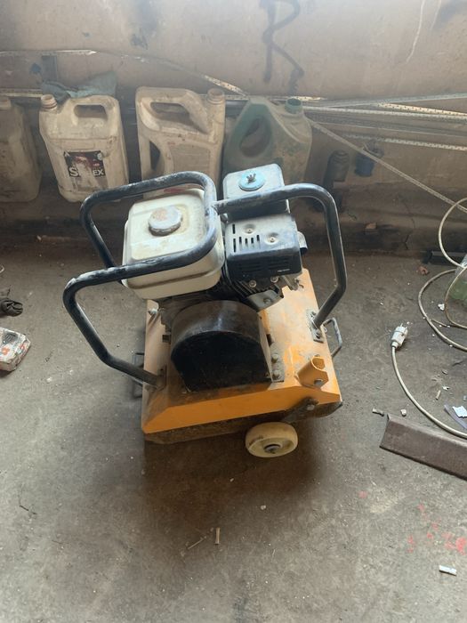 Вибротрамбовка для стройтельства